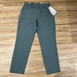 Lululemon On The Fly Pant 27” Women’s Size 6